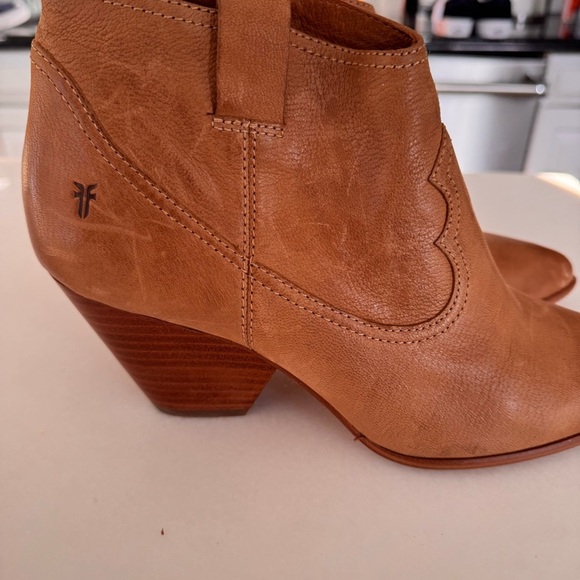 NEW! FRYE REINA BOOTIE Women's Western Leather Boots Brown Size 10 - Picture 4 of 12